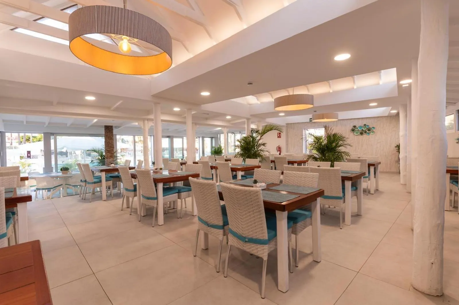Hotel Livvo Dunagolf Suites Maspalomas  4*, Maspalomas (Gran Canaria)